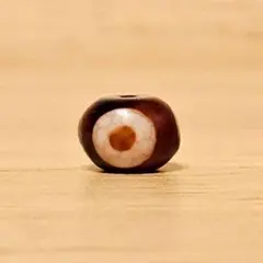 三眼天珠【龍紋紅玉髄】