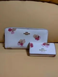 コーチ　花柄　長財布 ＆ キーケース
