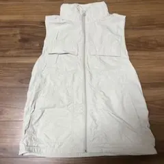 ホワイト 軽量ジレ フロントファスナー