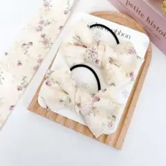 ハンドメイドキッズリボンヘアゴム2本セット　ツイン　花柄　パープル系