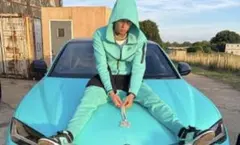 Nike スウェットパンツ ライトブルー　NIKEテックフリース