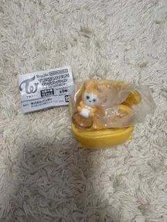 TWICE LOVELYS カプセルトイ ジヒョ　イエロー