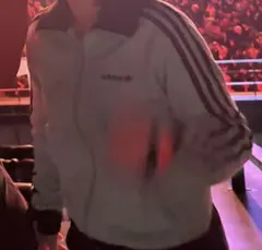 adidas トラックジャケット