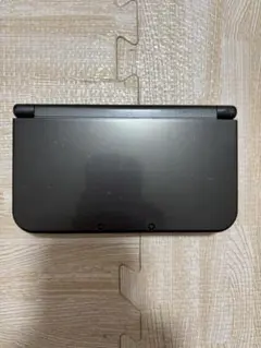 ニンテンドー　NEW 3DSLL メタリックブラック　通電OK