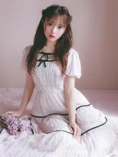 Rilly emulie リリーエミュリ ワンピース アイボリー Rilly emulie リリーエミュリ ワンピース - メルカリ