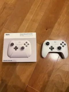 中古美品　8bitdo ultimate コントローラーSwitch用