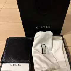 GUCCI ブラック GGパターン 二つ折り財布
