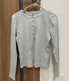 未使用❁UNIQLO ヘブンリーネックT グレーLのサムネイル