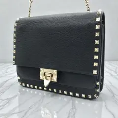 VALENTINO ヴァレンティノ ロックスタッズ ショルダーバッグ ブラックのサムネイル