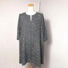 着物リメイク　青鈍色の紬の着物からTネックのフィッシュテールデザインチュニック