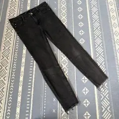 ZARA レディース スキニーパンツ ブラックデニム ストレッチ カットオフのサムネイル