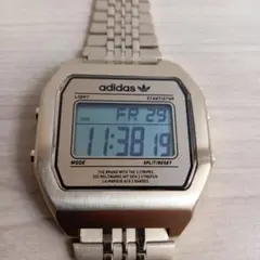 【可動品】adidas デジタル腕時計 ゴールド 本体のサムネイル