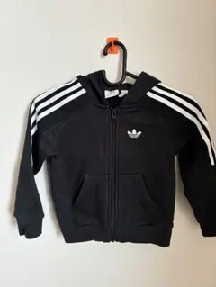 adidas ブラック パーカー 110cm