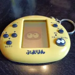 カラーぷよりん【レトロポケットゲーム・非売品】 ぷよりん ポケットサイズ ゲーム機能付き - メルカリ