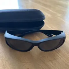 ブラックサングラス ケース付き