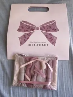 ジルスチュアート リボンポーチ/クリスマスコフレ 2025