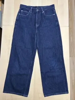 UNIQLOワイドストレートジーンズ25インチ