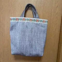 Item thumbnail for item a5881429-b93a-43c4-873d-04654594956c