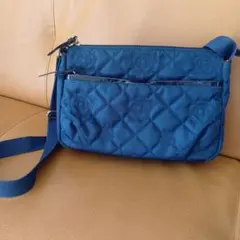 CLATHASキルティングショルダーバッグ　ネイビーブルー