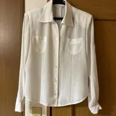 ホワイト ボタン付き 長袖シャツ