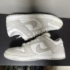 NIKE Dunk Low サファリ ホワイト