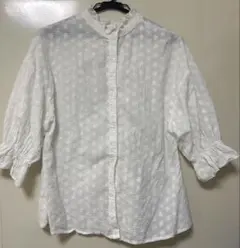 ブラウス　刺繍入り白五分袖シャツ　シースルー