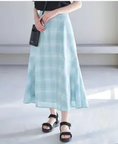 【新品タグ付き】ROPE PICNIC チェックボリュームスカート 38Tのサムネイル