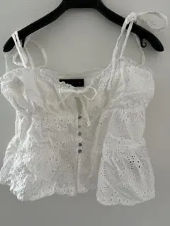 ZARA カットワーク刺繍入りトップス　キャミソールのサムネイル