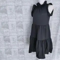 洋裝【S】 上衣 荷葉邊 垂墜 無袖 薄款 簡約 素色