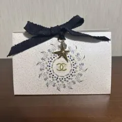 CHANEL ギフトボックス 星型チャーム付き