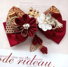 赤　ゴールド　白　卒業式髪飾り　和装髪飾り(*ˊᵕˋ*)