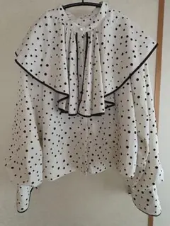 NICE CLAUP ドット　フリルブラウスのサムネイル