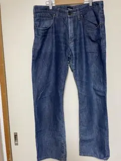 美品　GIORGIO ARMANI デニムパンツ　32 月末大幅値下げ！！のサムネイル