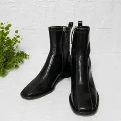 美品✨ZARA スクエアトゥショートブーツ サイドジップ 24cm 通勤ビジネスのサムネイル