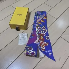 FENDI フェンディ　ラッピー　スカーフ　花柄