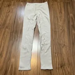 グレーレギンスパンツ