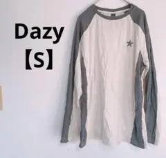 秋服 Dazy ロンT S ホワイト グレー 星 刺繍 長袖 バイカラーのサムネイル