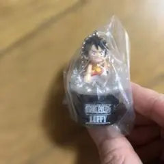 ワンピース ルフィ 光るフィギュアキーホルダー