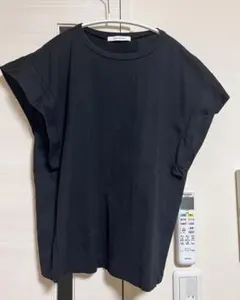 【中古】フリルスリーブカットソー Black・White2枚セットのサムネイル