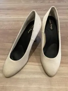 Metal Rouge ベージュ パンプス　21.5cm