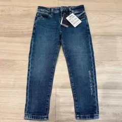 新品未使用♡トミーヒルフィガー　キッズ　男の子　　デニム　ジーパン　110のサムネイル