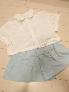 GU　白い刺繍シャツと水色スカートセット　140