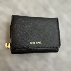 ニコアンド 折り畳み財布