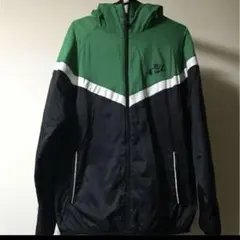 ナイキ マウンテンパーカー