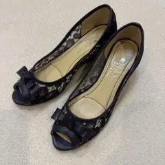 【美品】ダイアナ　オープントゥ　ウェッジソール　レース　リボン　パンプスのサムネイル