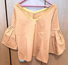 新品　タグ付き　RayBEAMS ✨　レディーストップス　Fのサムネイル