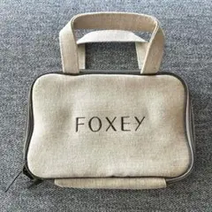 FOXEY ベージュ ポーチ キャンバス フォクシー 持ち運びポーチのサムネイル