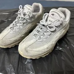 Item thumbnail for item 9a551233-407b-49a0-ad03-1065158aebf7