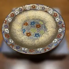 伊万里焼 金色の花模様皿