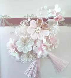 つまみ細工と桜とかすみ草の髪飾り☆桜の髪飾り♡卒業式髪飾り　謝恩会髪飾り